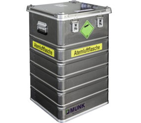Transport box breathing air bottle labelled and contents | © MUNK GmbH