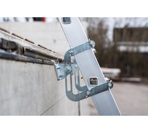 Echelle suspendue à marches Camion 8 marches y compris dispositif d'accrochage Détail | © MUNK GmbH