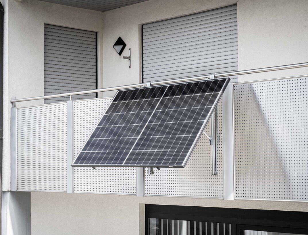 Support pour centrale électrique de balcon | © MUNK GmbH