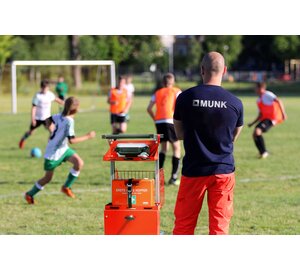 SafeCaddy® "Premiers secours" utilisé lors d'un événement sportif | © wideonet - stock.adobe.com / MUNK GmbH
