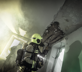 Crochet à enfoncer et à déchirer, léger, en deux parties avec rallonge et poignée en D Image | © MUNK GmbH