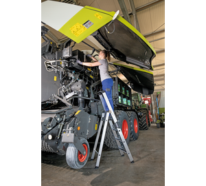 Escabeau, accès unilatéral, 4 marches | © MUNK GmbH