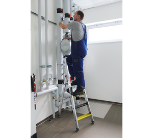 Stehl.250kg eins. begehb. m.clipstep R13 4St. Anw. | © MUNK GmbH