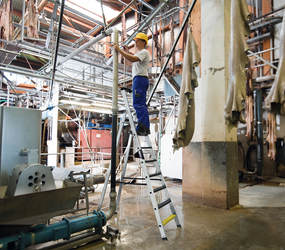 Stehl. eins. begehb.m.clip-step R13 8Stu Anwendung | © MUNK GmbH