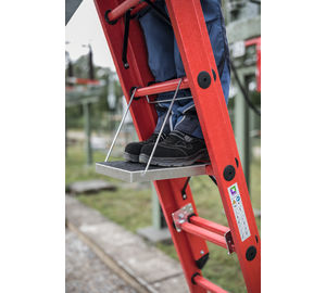 Marche à suspendre R13 pour échelles à barreaux | © MUNK GmbH