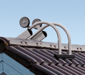 Firstbügel für Anlegeleitern mit Sprossen 30x30mm | © MUNK GmbH