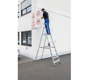 Platform ladder 8 steps, app. | © MUNK GmbH