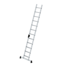Stufen-Anlegeleiter mit nivello® Traverse 12 Stufen | © MUNK GmbH