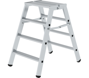 Hinged platform, 2-sided access, 2x4 steps | © MUNK GmbH