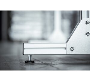 Verstellbare Füße am Arbeitsbock MUNK Profiltechnik | © MUNK GmbH