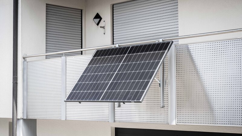 Balcony Power Station Bracket | © MUNK GmbH