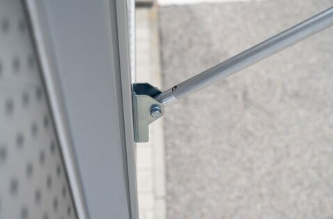 Entretoise diagonale : support de la centrale électrique du balcon | © MUNK GmbH