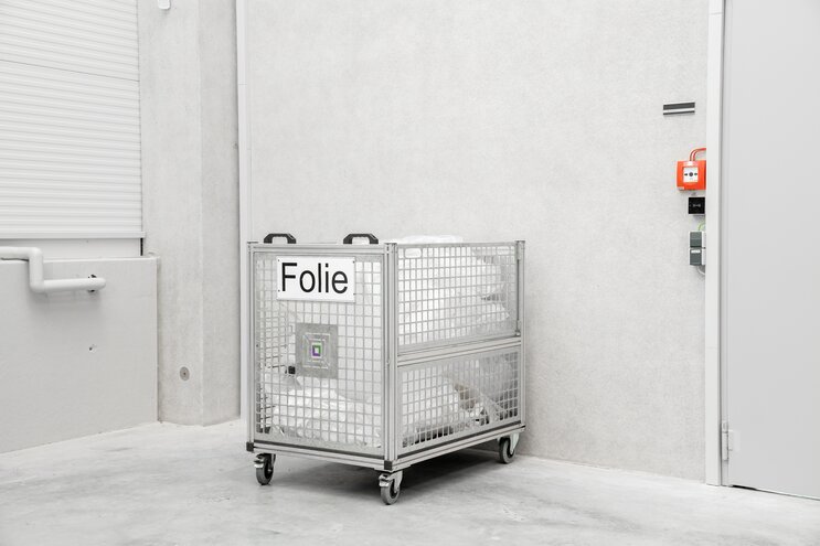 Rollcontainer mit Gitterbox zum Sammeln von Folien | © MUNK GmbH
