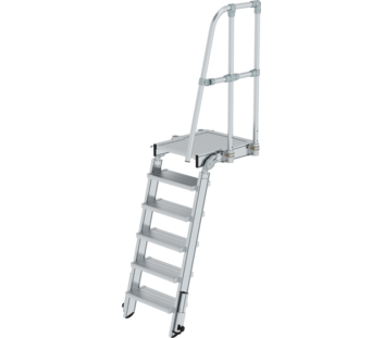 Escaliers d'accès arrière avec plate-forme | © MUNK GmbH