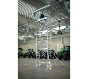 Rollg. 0,75x1,80m Ausl., PF-H. 6,35m | © MUNK GmbH