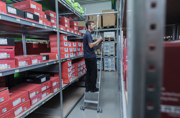 Regall. drehbar f. Doppelregal 6 St. Anwendung | © MUNK GmbH