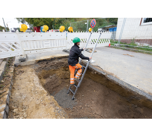 Step pit ladder in use | © MUNK GmbH