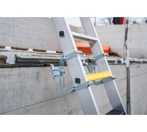 Stufen-Einhängeleiter LKW 8 Stufen Detail | © MUNK GmbH