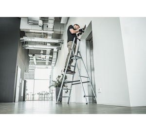 Step ladder ML 6 steps, accessible from one side Application | © MUNK GmbH