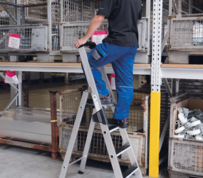 Échelle double 1 côté clip-step 4 mar. Application | © MUNK GmbH