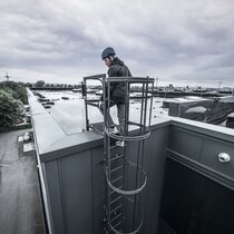Fixed ladder system detail 3 in use | © MUNK GmbH