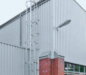 Steigleiter an baulicher Anlage | © MUNK GmbH