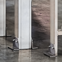 Foot bracket for floor-mounted installation | © MUNK GmbH