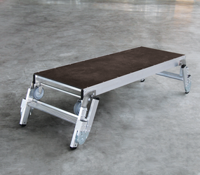 Plate-forme pour machines à hauteur réglable Application milieu | © MUNK GmbH PF pour machines hauteur régl. Application milieu | © MUNK GmbH