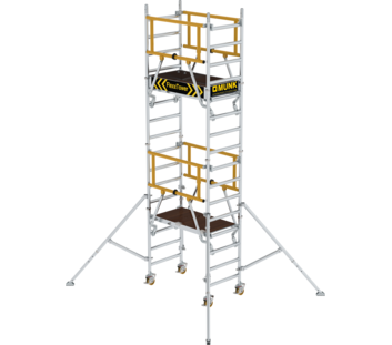 FlexxTower one-person scaffold with guardrail in front | © MUNK GmbH