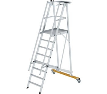 Plattformleiter klappbar und fahrbar, 8 Stufen | © MUNK GmbH