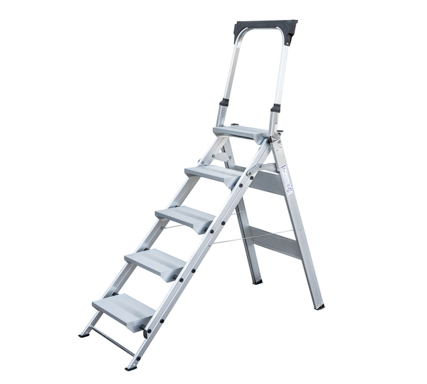 Klapptreppe mit Haltebügel 4 Stufen Anwendung | © MUNK GmbH