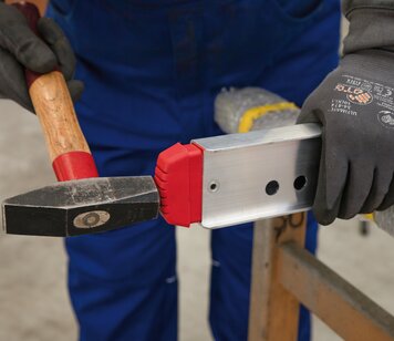 Neuen Leiterschuh einschlagen. | © MUNK GmbH