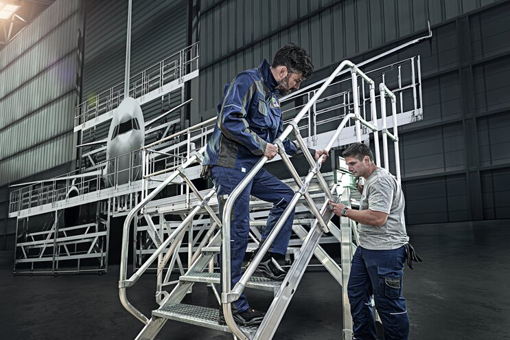 Montage einer Sonderkonstruktion | © MUNK GmbH