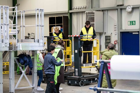 "Kurbel-Challenge" mit dem FlexxLift am Tag der Ausbildung | © MUNK GmbH