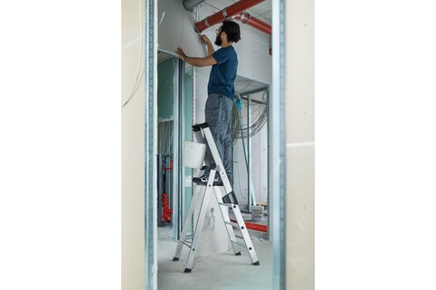 Que ce soit pour l’artisanat, l’industrie, le secteur public ou les services : Le nouveau patin nivello® améliore la sécurité au travail dans les secteurs les plus divers. | © MUNK GmbH