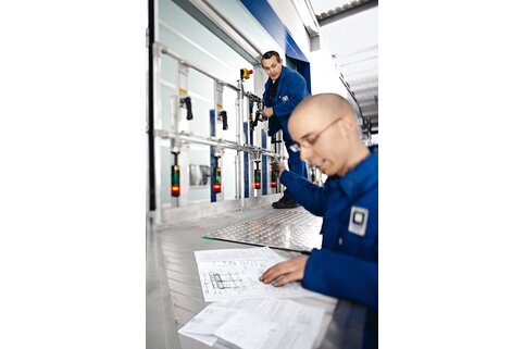 Günzburger Steigtechnik a obtenu la mention « grande attractivité en tant qu’employeur » par l’institut d’analyse Service Value et le journal Die WELT sur la base de sondages menés après de la population.  | © MUNK GmbH