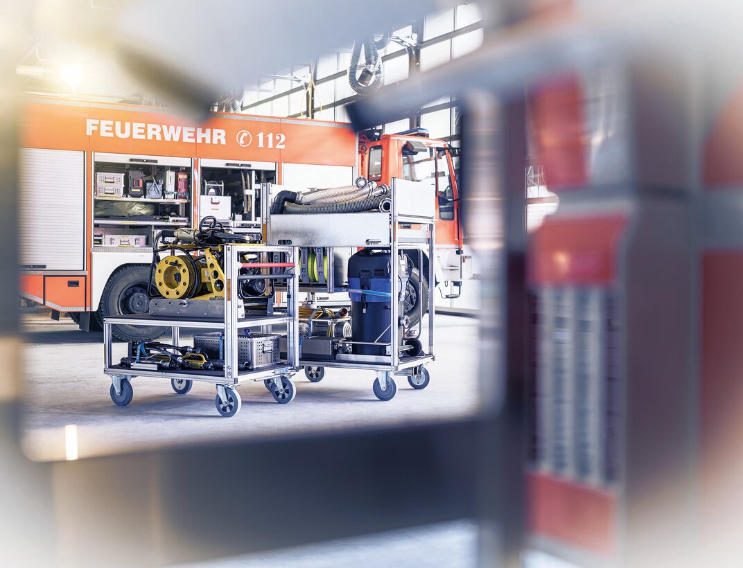 Les conteneurs roulants de la gamme de série de Günzburger Steigtechnik peuvent également faire l’objet de constructions spéciales. Les conteneurs roulants peuvent alors être conçus et équipés conformément aux souhaits des services d'intervention.  | © MUNK GmbH