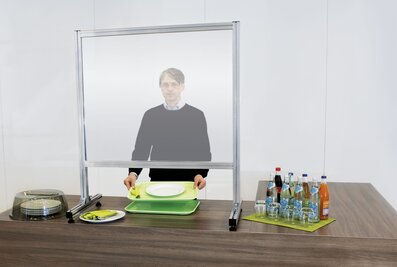 The company responded quickly to the corona pandemic and developed static partition walls for infection protection, for example.  | © MUNK GmbH