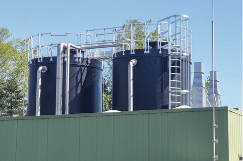 Les échelles à crinoline de Günzburger Steigtechnik permettent d’accéder rapidement et en toute sécurité aux toits, installations et silos.  | © MUNK GmbH