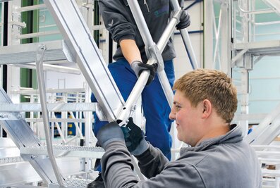 Top-Ausbildung bei der Günzburger Steigtechnik: Eine Studie von Focus Money und Deutschland Test ergab, dass das Unternehmen zu den besten Ausbildungsbetrieben in der Bundesrepublik gehört. | © MUNK GmbH