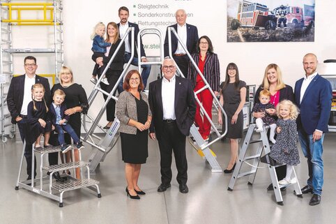 La société Günzburger Steigtechnik est déjà dirigée par les quatrième et cinquième générations de la famille Munk, qui attachent une grande importance à un style de gestion durable selon la devise "Façonner l'avenir, préserver l'avenir". | © MUNK GmbH