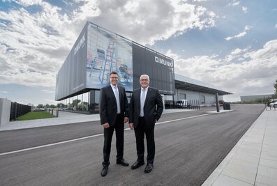 Ferdinand Munk (à droite), propriétaire et directeur général du MUNK Group, avec son gendre Alexander Werdich, qui a été nommé à la direction.  | © MUNK GmbH