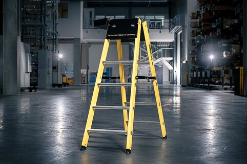 Fête sa première au salon de la quincaillerie : La "Munk Edition" de l'escabeau de sécurité. | © MUNK GmbH