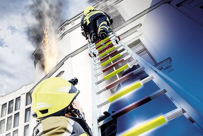 The heat-insulating and non-slip glazing rung covering is now also available as standard in the Glow version and for retrofitting as Glow-Sprossenfix. | © MUNK GmbH