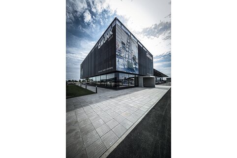 In Leipheim hat die Munk Group im Sommer 2021 den neuen Standort für den Geschäftsbereich Munk Rettungstechnik eröffnet. | © MUNK GmbH