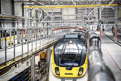 Les extensions de plate-forme peuvent être facilement sorties jusqu'à 595 mm et arrimées au train avec un jeu nul. | © MUNK GmbH