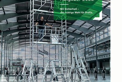 Auf 372 Seiten informiert der Steigtechnik-Ratgeber über alle Produkte aus dem Standardsortiment des Technologie- und Innovationsführers. | © MUNK GmbH