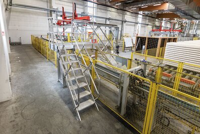 Les sauts de loup de Munk Günzburger Steigtechnik peuvent être adaptés individuellement à chaque exigence. Ils augmentent ainsi l'efficacité des installations de production et de transport tout en garantissant une sécurité maximale au travail. | © MUNK GmbH