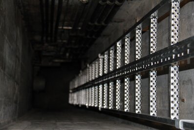 The shaft ladders from Munk Günzburger Steigtechnik ensure top working safety at depth. Their 400 mm wide version can be equipped with additional climbing protection. | © MUNK GmbH