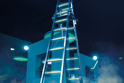 With the luminescent Glow rung covering, emergency services are not in the dark at night. | © MUNK GmbH